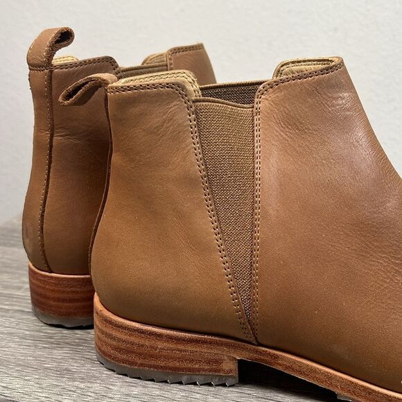 Nisolo Eva Everyday Chelsea Boot Shoes - Picture 8 of 9